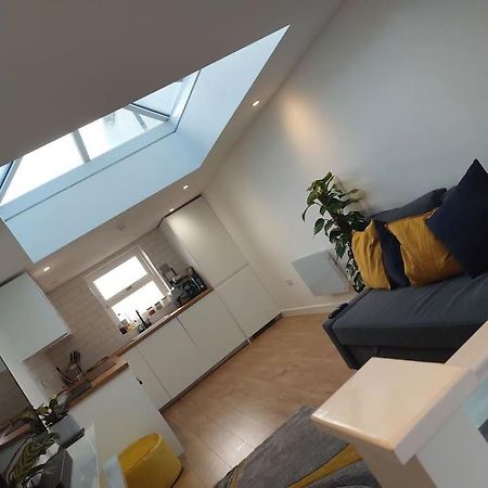 1 Bedroom Modern Duplex Southampton Bagian luar foto