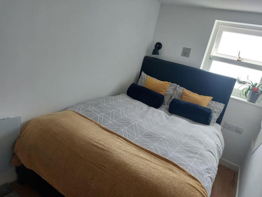 1 Bedroom Modern Duplex Southampton Bagian luar foto